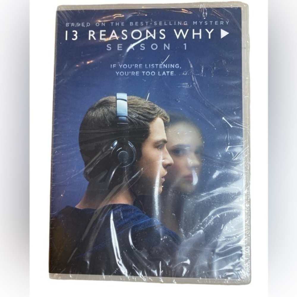 13 Reasons Why Season 1 dvds NEW